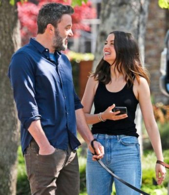 Ana de Armas with ben affleck