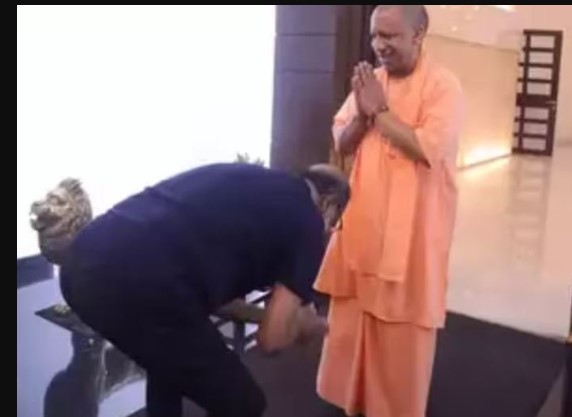After being dragged into the controversy for touching Yogi Adityanath's feet, Rajinikanth responded