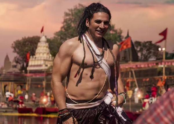 Hindu Group in Agra Offers 2 Million Rupees for Slapping Akshay Kumar, Protests Actor's Portrayal as Messenger of God
