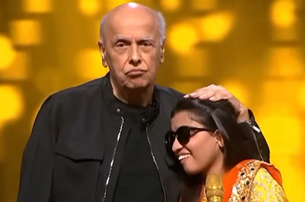 In praise of Menuka, Mahesh Bhatt said - I have never seen the moon that you have shown, daughter